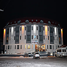 Crystal Snow Hotel